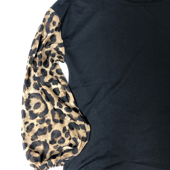Wide neck Leopard Chiffon top. - Picture 6 of 8